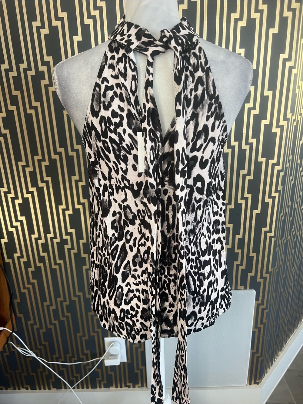 Milly Halter Keyhole Top - Picture 2 of 4